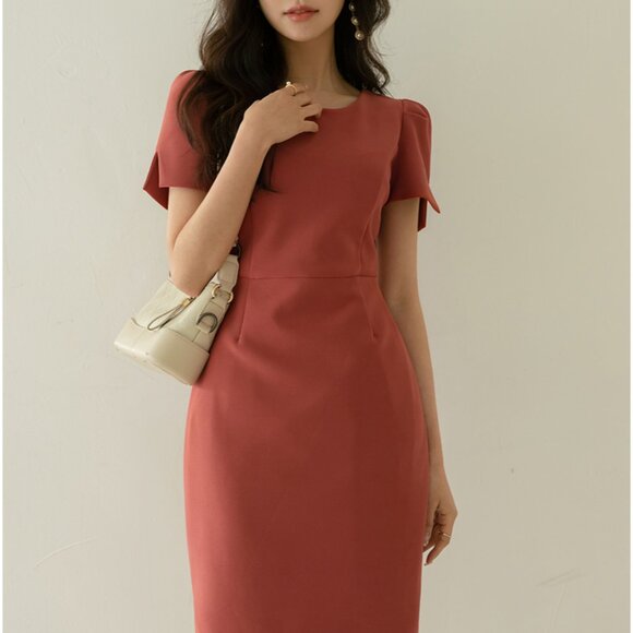 Ode Puff Sleeve Belted Midi Dress in Copper Rust Red - Picture 4 of 9